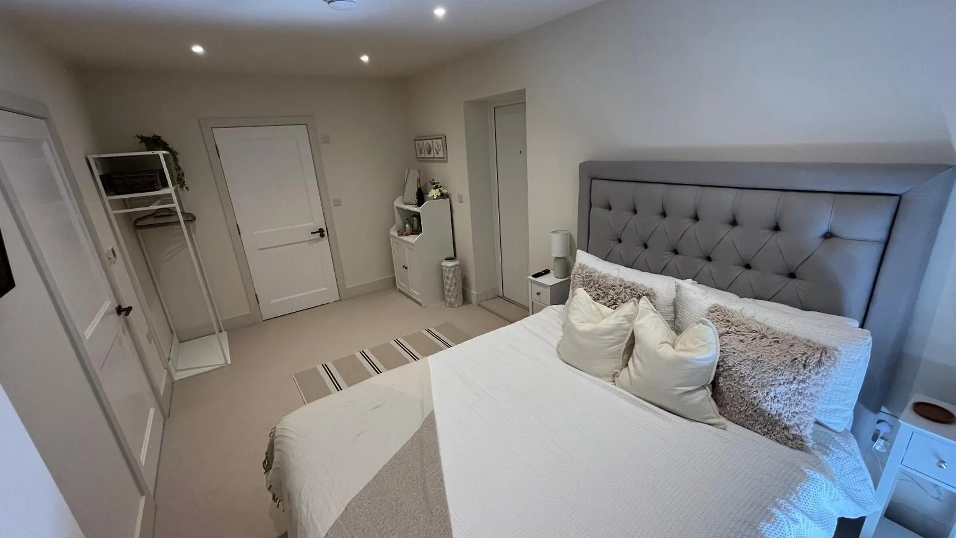 Mudeford Beach Guest Room 0*,  United Kingdom
